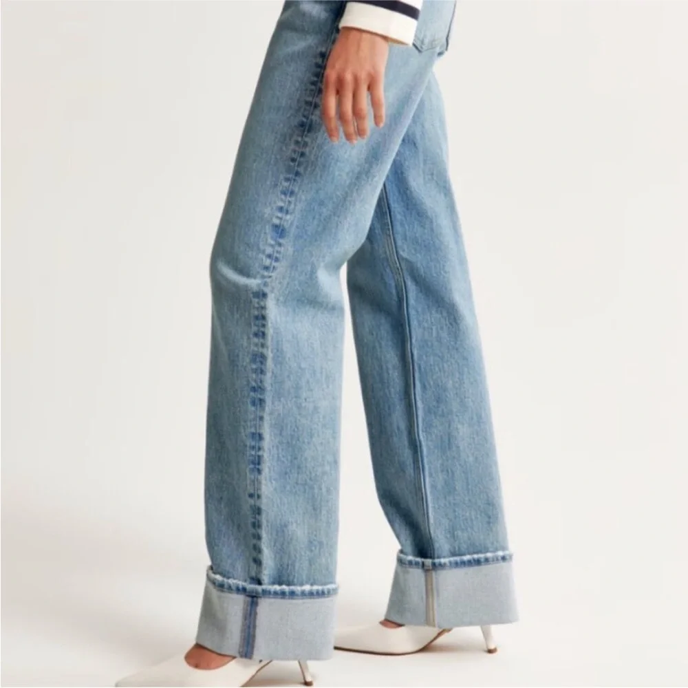 Abercrombie & Fitch The Baggy Low Rise Denim Cuffed Hem Jeans size 12/31 - Picture 2 of 7